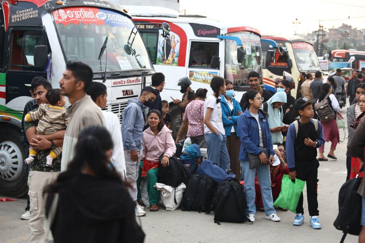 चाडपर्व मनाउन राजधानीबाट पाँच दिनमा एक लाख ८९ हजार यात्रु बाहिरिए